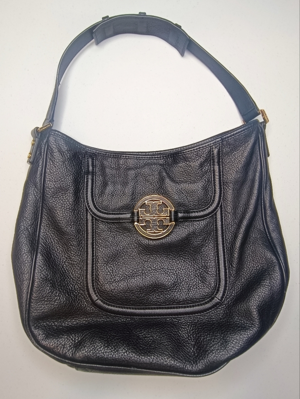 Tory Burch Amanda Hobo Leather Shoulder Bag – Classic Designer Purse